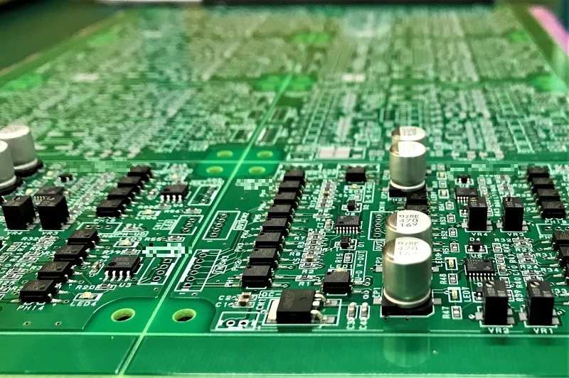 基板・電子部品（Circuit Boards & Electronic Scrap）